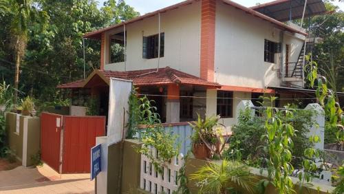 Beltangadi House | Nagashree Homestay (Family stay)