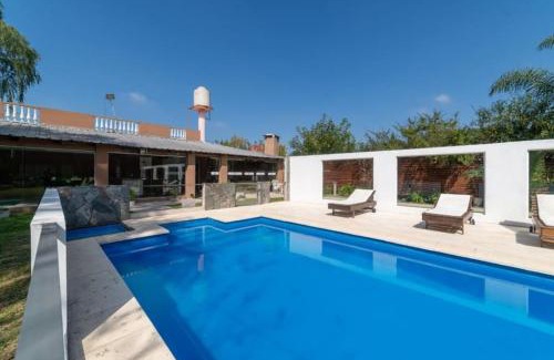 La Union Apartment | APART HOTEL Buenos Aires Ezeiza DEP 2 a 20 minutos de Aeropuerto Ministro Pistarini confort Hotelero CON PISCINA INTERIOR CLIMATIZADA Y CUBIERTA
