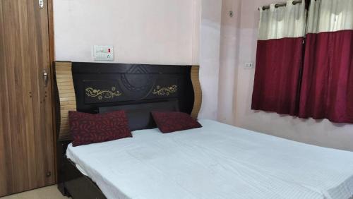 Mahmoorganj House | Vandana ji guest house 2bhk, 4bhk