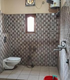 Mahmoorganj House | Vandana ji guest house 2bhk, 4bhk