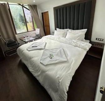 Pahalgam Hotel | Hotel Hills heaven