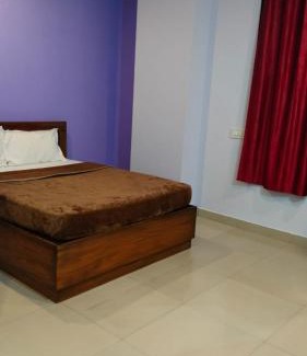 Mahadevpet Hotel | Hotel town gate