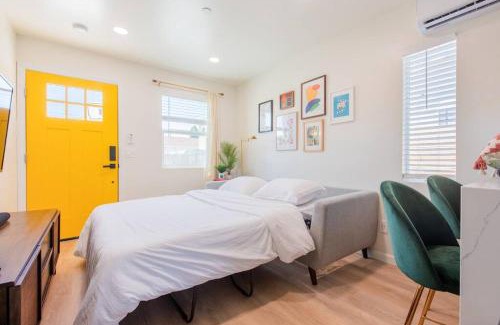 San Diego House | Casita Amarilla, Tiny House