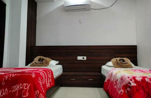 Kedarnath House | Hotel Anoop Nikytan