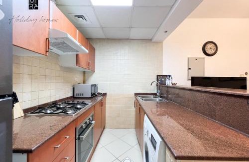 Dubai Marina Apartment | Mira Holiday Homes - Lovely 3 bed apartment in Dubai Marina