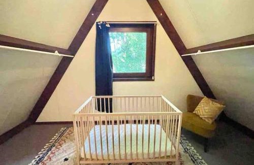 Rekem House | Cozy home near lake & woods