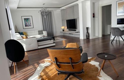 Tata Apartment | The Old Lake Suite - Tata