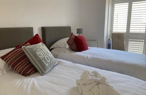 Poole House | The Mews House