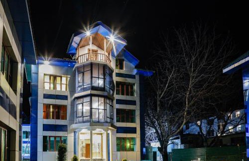 Laripora Hotel | Palette Resorts - Pahalgam Retreat