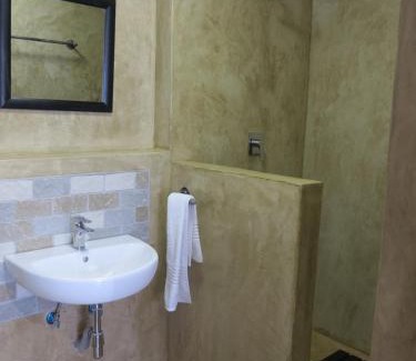 Vineta Apartment | Eazy Sleep Accommodation