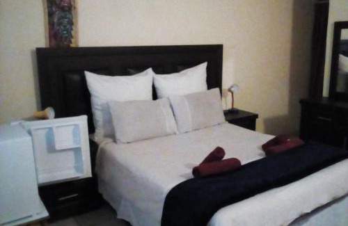 Omaruru House | Eva's Bed and Breakfest