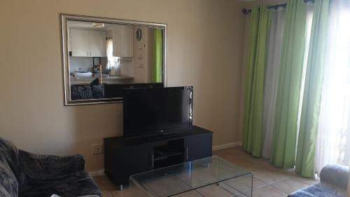 Goodwood Apartment | Apartment at Monte Palma- Goodwood