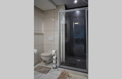 Windhoek Central Apartment | Flat 152 on Windhoek Independence Avenue