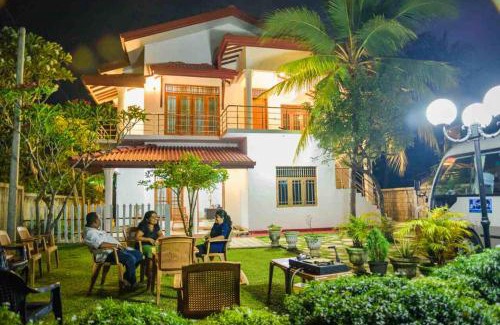 Hingurakgala Hotel | Thusitha Resort