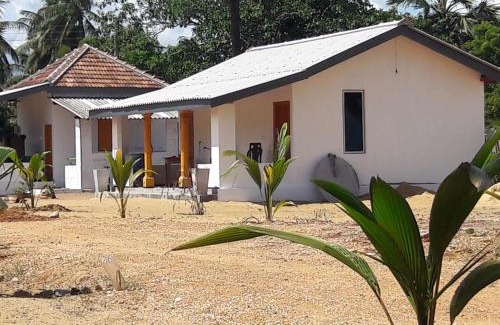 Nintavur Resort | Half Moon Beach Resort
