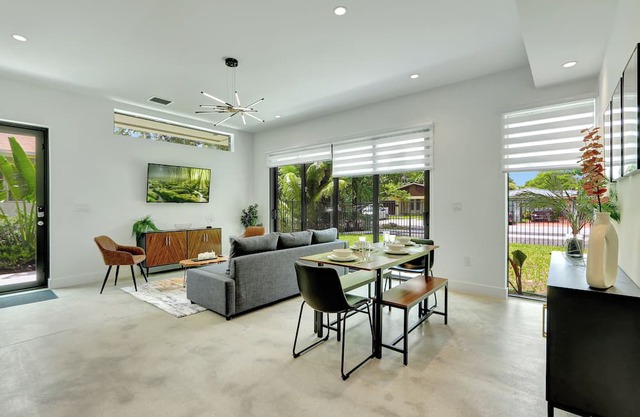 MiaModa Collection: Modern & near Design District