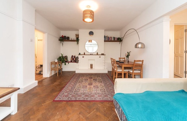 Pass the Keys | Spacious 2 bedroom apartment near Central London