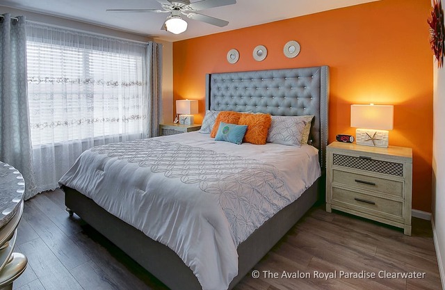 Discover The Avalon Royal Paradise - Your Retreat Near Clearwater Beach!