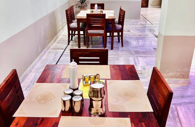HOTEL BHAGWATI PALACE