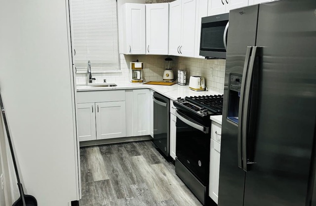 New Build! Cozy 2-bedroom home, with WiFi.