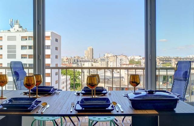 117-air-conditioned family apartment in paris