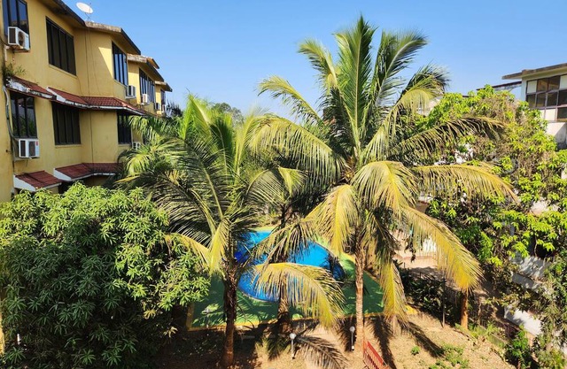 AC Studio Apartment with pool Vagator beach road