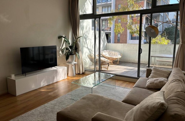 Perfect Family Holiday Home above Maroubra Junction Shopping Centre