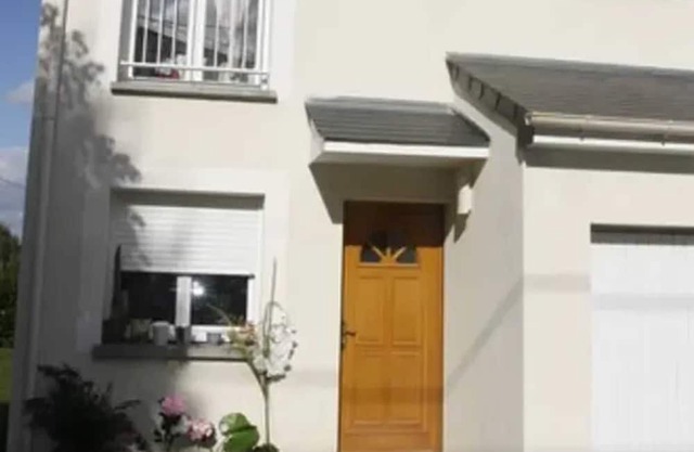 Homerez - Beautiful house for 2 ppl. with garden and terrace at Nozay