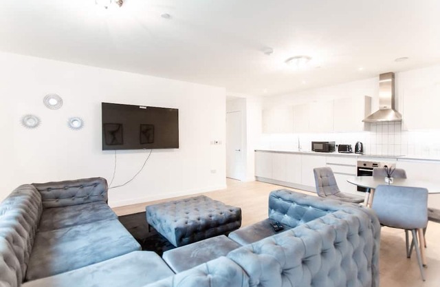 Brand New Luxurious 2-Bed Apartment in Barking