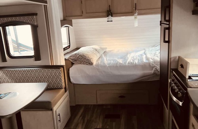 Discover Your Blissful Oasis at GoodVibes Ranch & Farm!