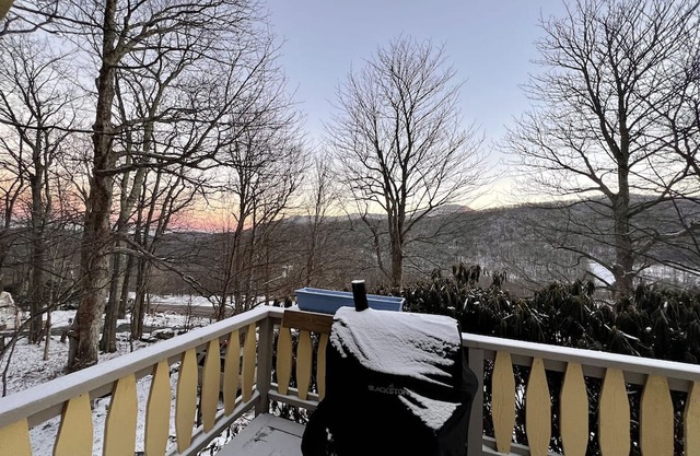 Cozy Mountain Escape