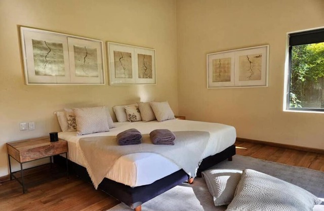 Wonderful modern villa with garden in Valle de Bravo, very private.