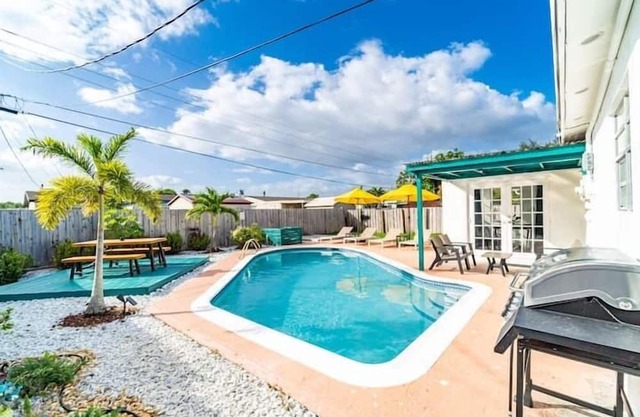 4 Bedroom 752747 by Houzlet