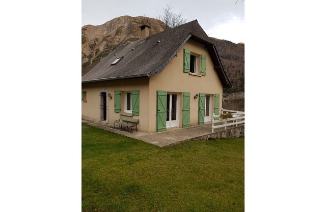 Pleasant single-storey mountain house