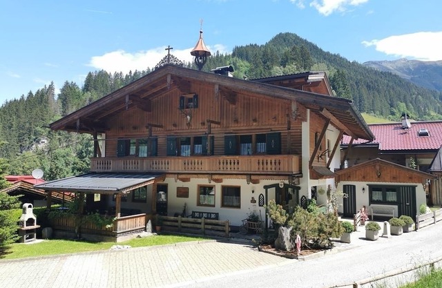 Vacation home for 16 guests with 300m² in Mayrhofen (294857)