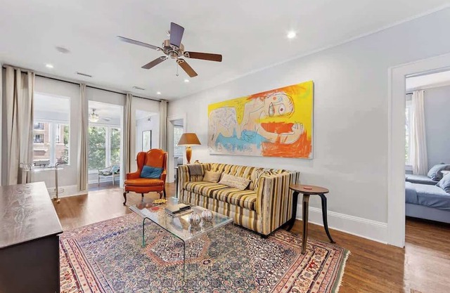 Refined Myers Park 2BR King Condo | Sunroom