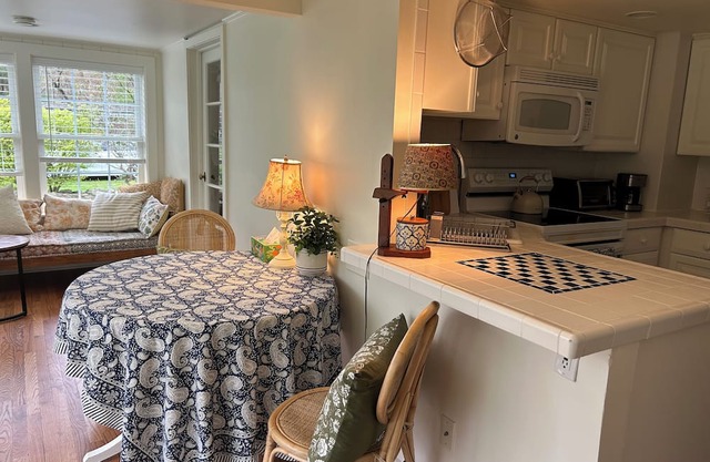 Enchanting 3-bedroom Cottage in Wilton