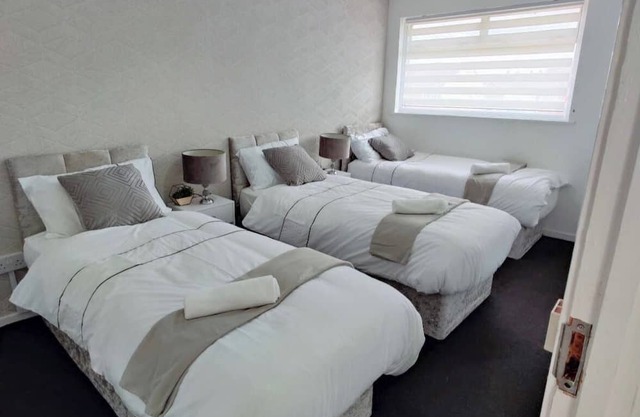 The Croft House near Birmingham Airport and Nec