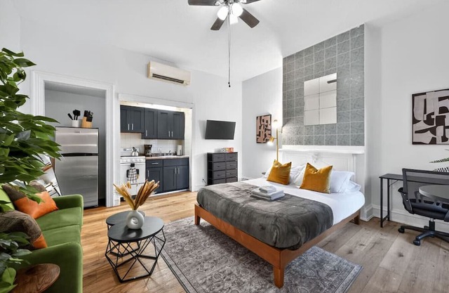 Perfect, Cozy Studio | Center City | Fast WiFi