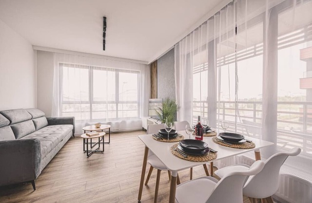 Stylish Apartment by Gdańsk Shipyard