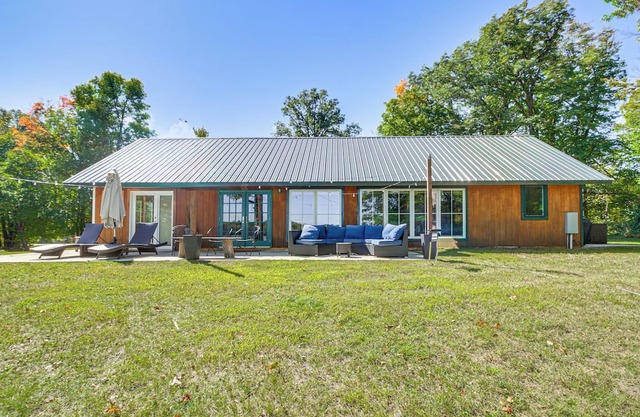 Up North Long Lake Retreat on Private Peninsula!