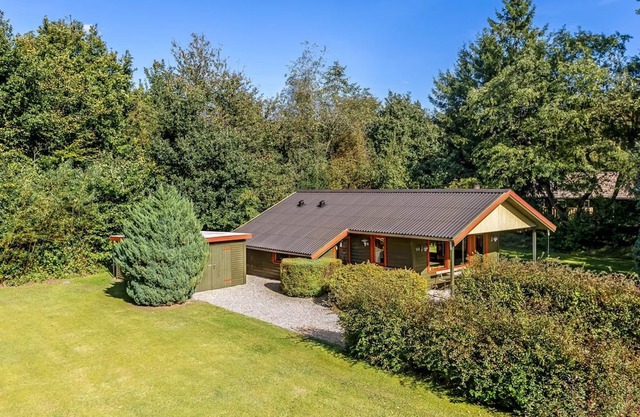 "Aron" - 30km from the sea by Interhome
