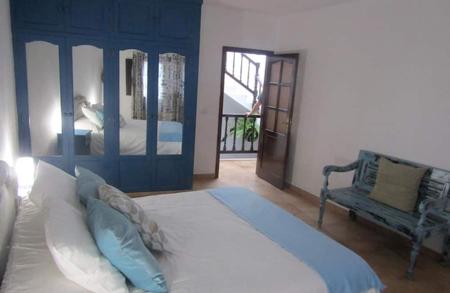 Vacation Home 'La Casita Villalba' with Sea View, Private Terrace and Wi-Fi