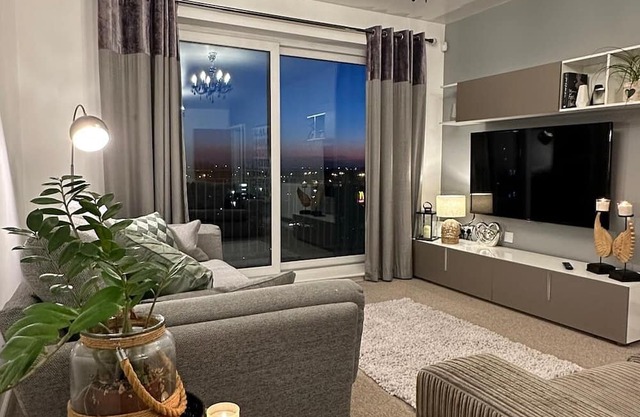 Sleeps 6 Manchester FC Ethiad Stadium & Co-Op Live Arena