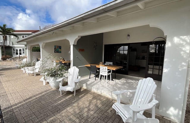 Apartment on gated resort, minutes from beautiful beaches