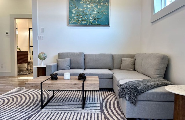 New 2-bedroom house in awesome Zionville with WiFi, AC