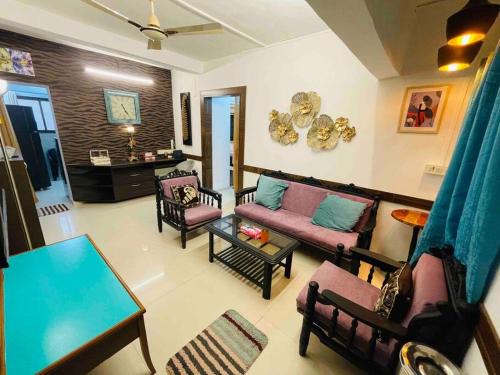 2 Bedroom Apartment near Olives Bandra