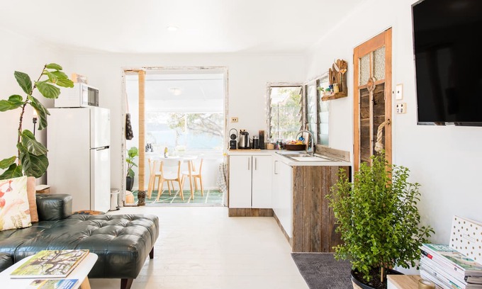 Bundeena House | Bundeena Treehouse The Royal National Park Sydney