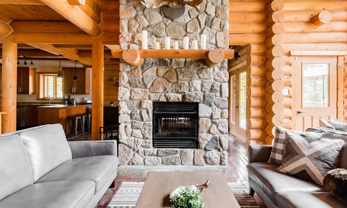 Labelle Villa | Chalet Cherokee Waterfront Chalet Near Mont-Tremblant