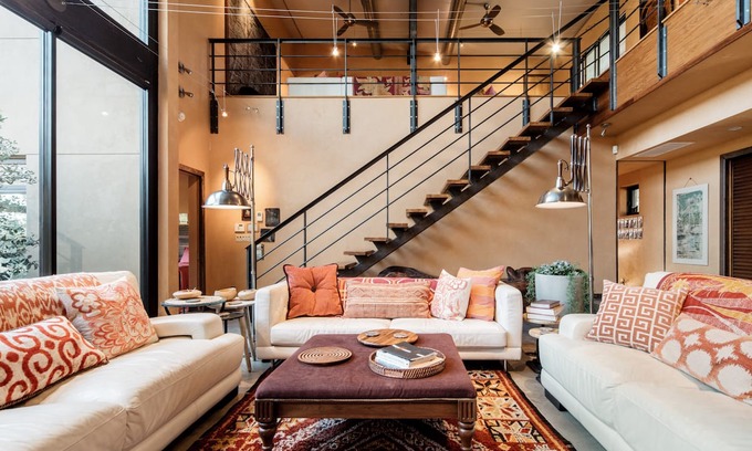 Flournoy Acres Villa | Swim, Sun and Relax in this Bali-inspired Artist's Loft House in Austin